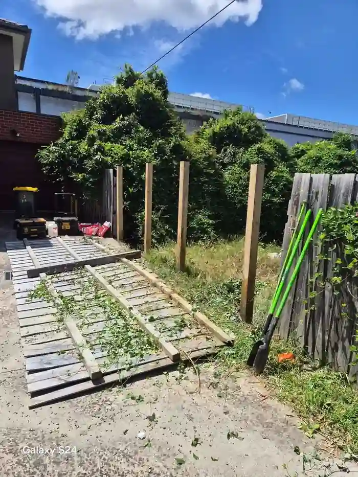 Fence posts construction